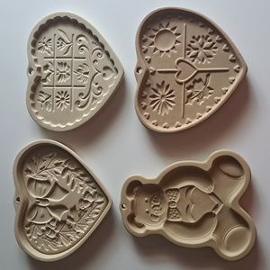 Pampered Chef cookie molds. Family Herritage Stoneware.
